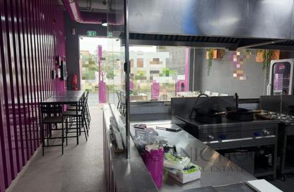 Shop - Studio for rent in Umm Suqeim 2 - Umm Suqeim - Dubai