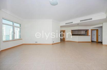 Apartment - 3 Bedrooms - 4 Bathrooms for sale in Al Tamr - Shoreline Apartments - Palm Jumeirah - Dubai