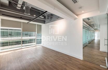 Office Space - Studio for rent in Emaar Business Park Building 4 - Emaar Business Park - Sheikh Zayed Road - Dubai
