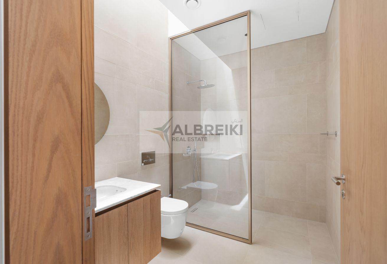 Brand New 5 BR| Iconic Design| Luminous Interior photo 5