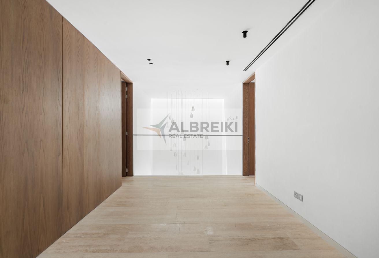 Brand New 5 BR| Iconic Design| Luminous Interior photo 8