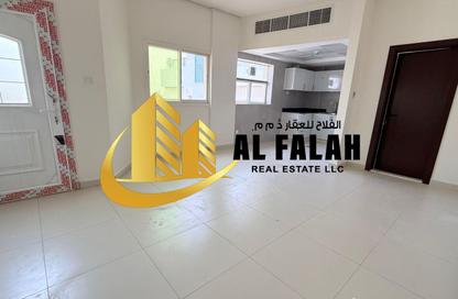 شقة - 1 حمام للايجار في بو تينة - الشرق - الشارقة شقة - 1 حمام للايجار في بو تينة - الشرق - الشارقة