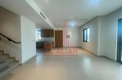 Townhouse - 2 Bedrooms - 3 Bathrooms for rent in Bloom Living - Zayed City (Khalifa City C) - Khalifa City - Abu Dhabi Townhouse - 2 Bedrooms - 3 Bathrooms for rent in Bloom Living - Zayed City (Khalifa City C) - Khalifa City - Abu Dhabi