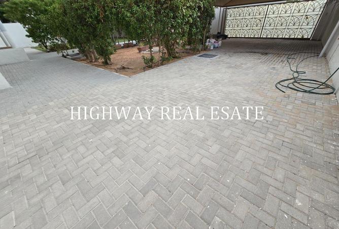 135618046 - Property Image 3