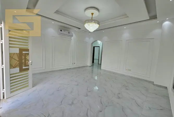 159601219 - Property Image 3