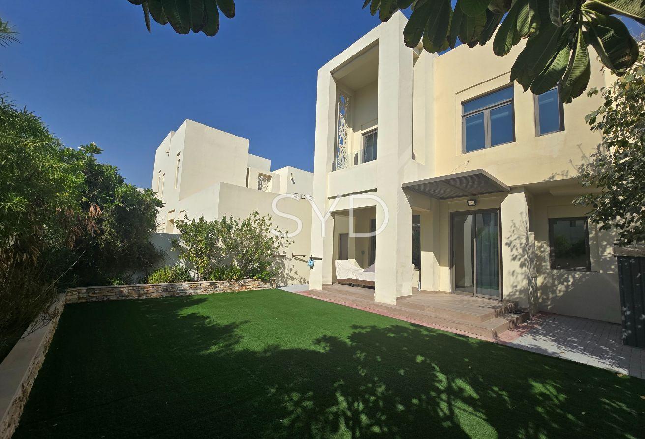 Quiet location | Near Pool | Fully Furnished photo 8