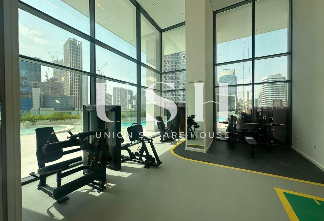 Available from 24th Sept | High Floor | Canal View photo 26