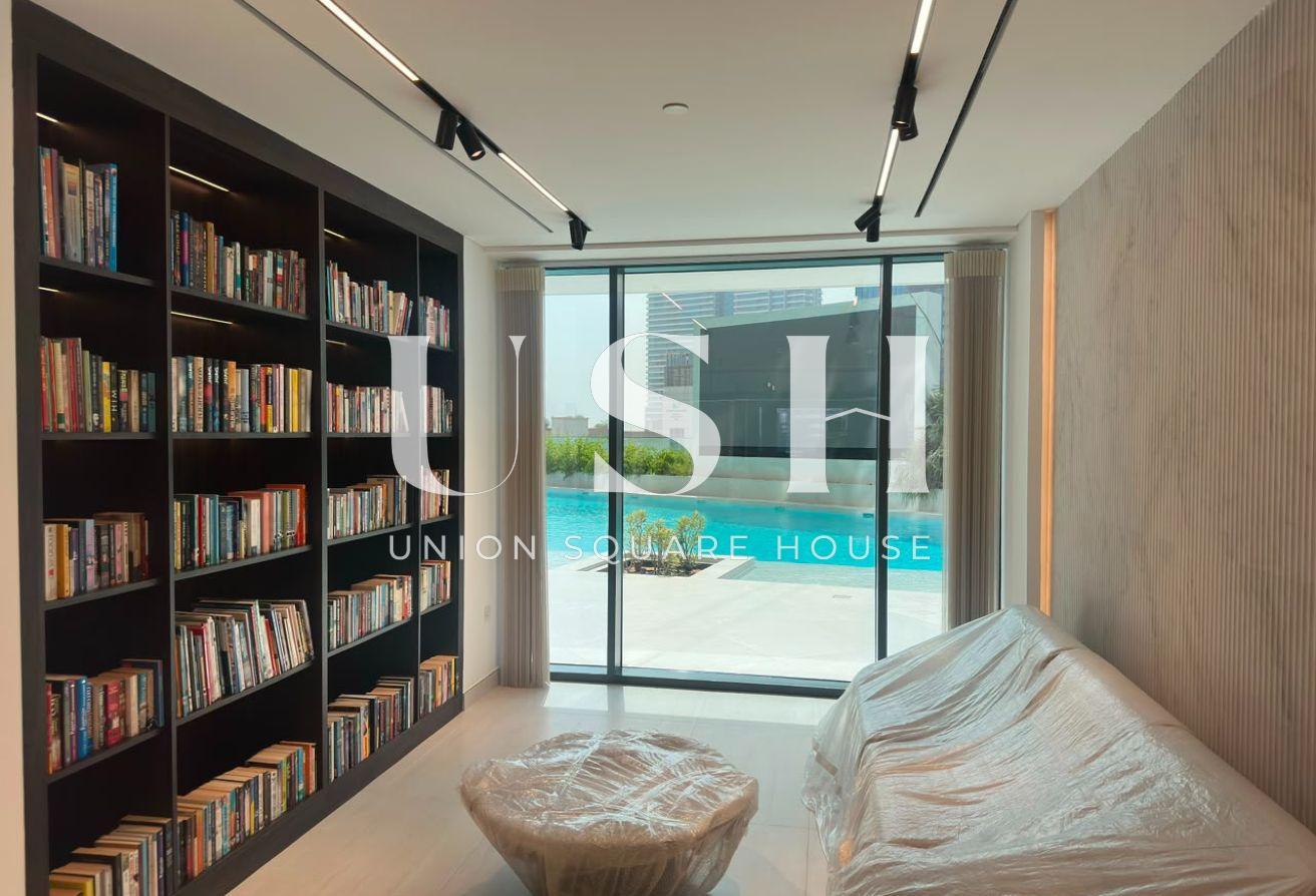Available from 24th Sept | High Floor | Canal View photo 28