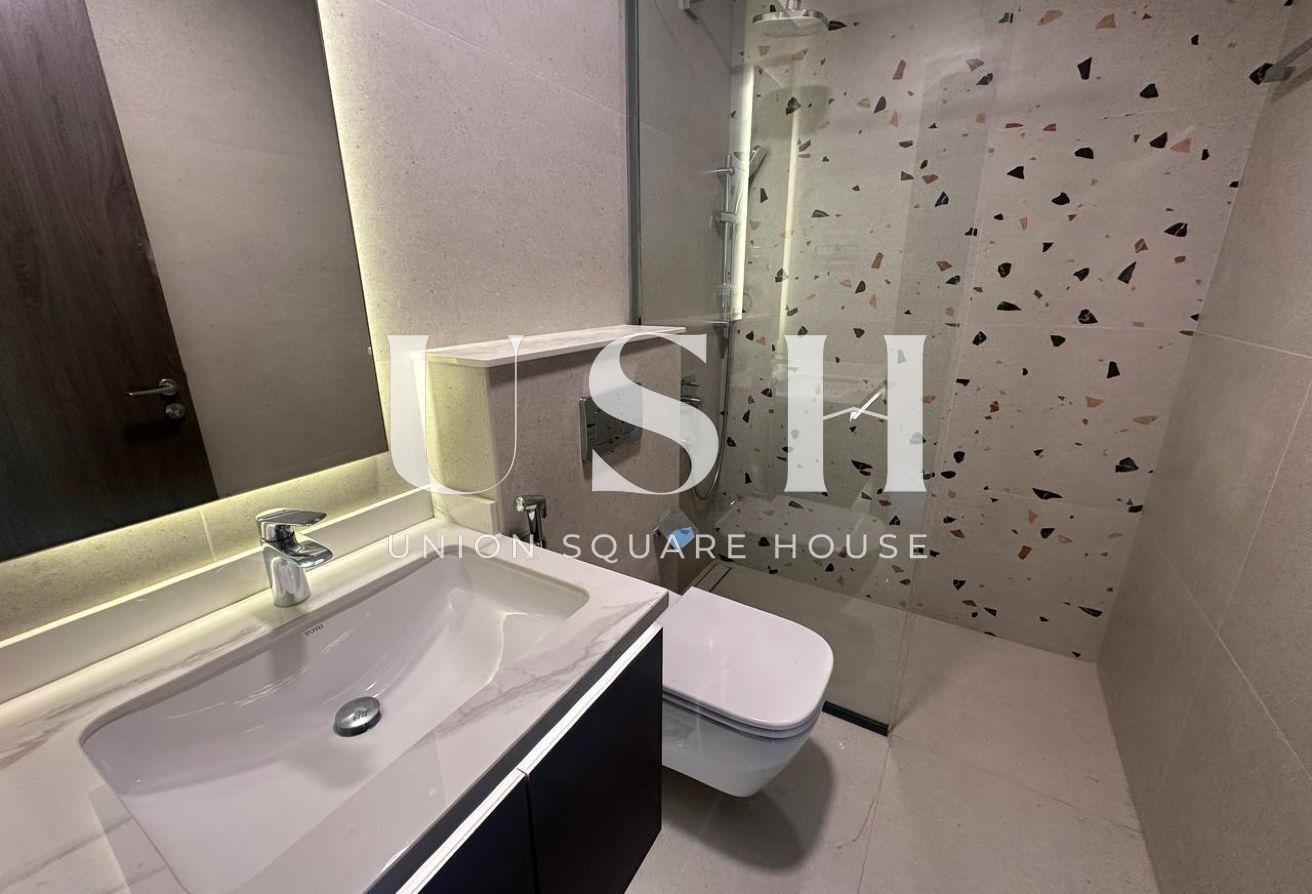 Available from 24th Sept | High Floor | Canal View photo 17