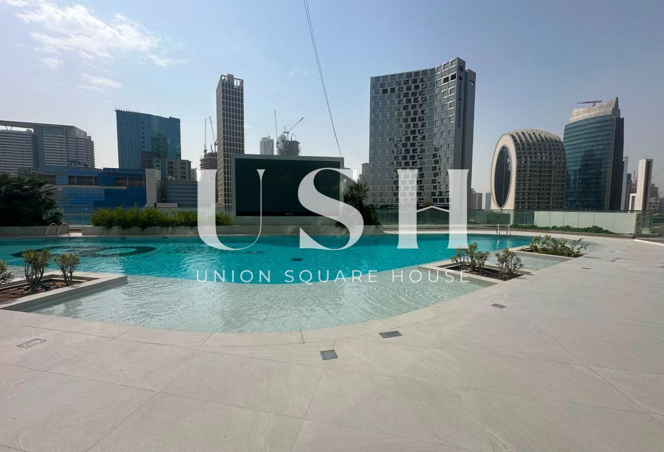 Available from 24th Sept | High Floor | Canal View photo 30