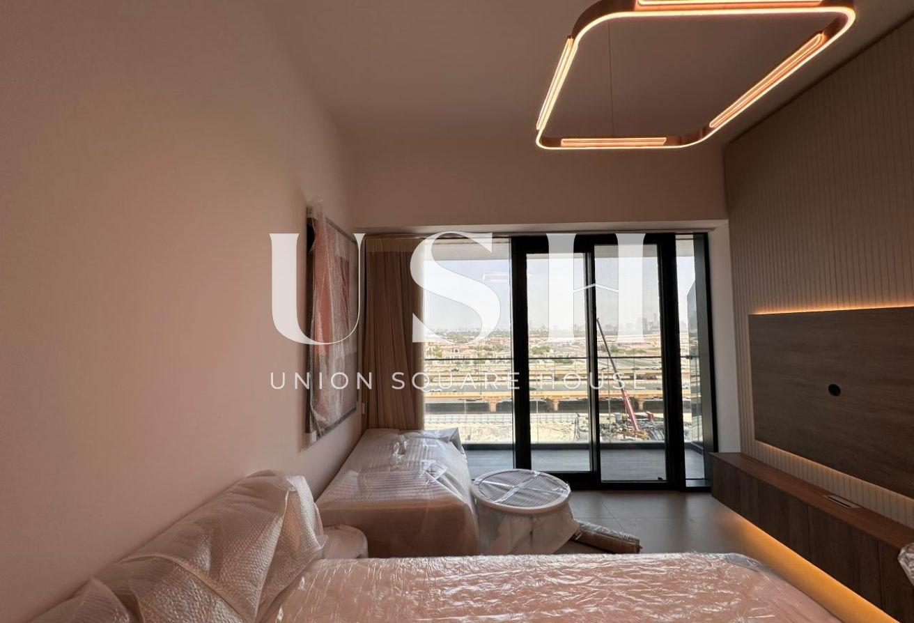 Available from 24th Sept | High Floor | Canal View photo 8