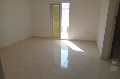 Apartment - 2 Bedrooms - 2 Bathrooms for rent in Al Gulayaa - Sharjah