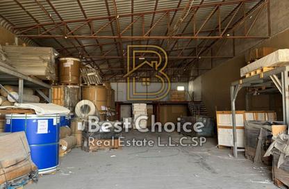 Warehouse - Studio for rent in Industrial Building 13 - Industrial Area 13 - Sharjah Industrial Area - Sharjah