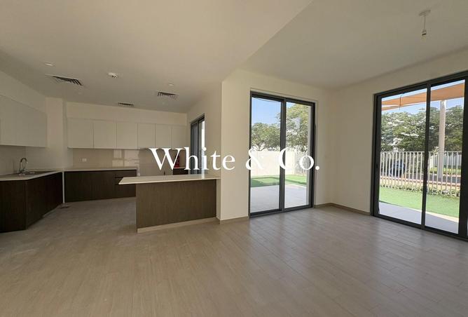 74231800 - Property Image 3