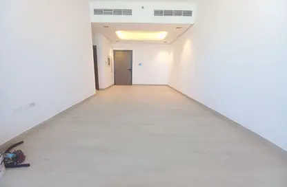 شقة - 3 غرف نوم - 3 حمامات للايجار في الورقاء 1 - الورقاء - دبي