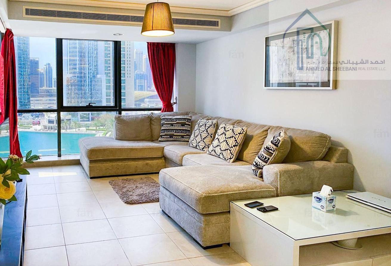 Spacious | Close To Metro |Vacant | Furnished photo 4