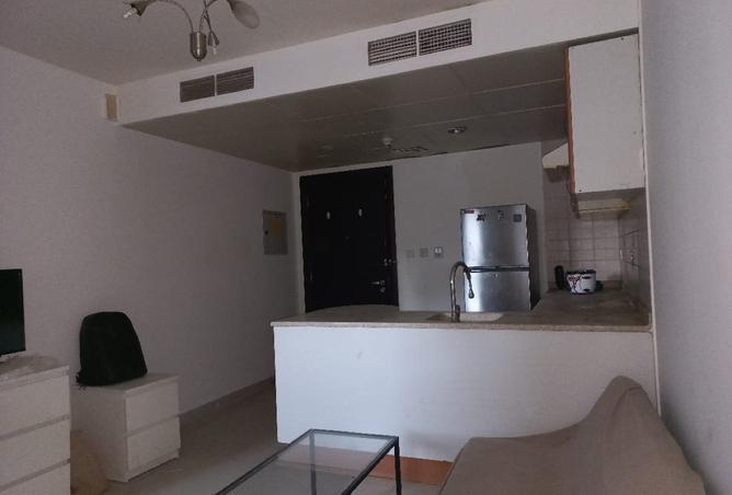 Vibrant 2BHK | Metro proximity | Ready to move photo 3