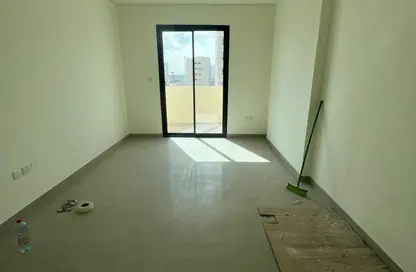 Apartment - 1 Bedroom - 2 Bathrooms for rent in AlFalah - Muwaileh Commercial - Sharjah