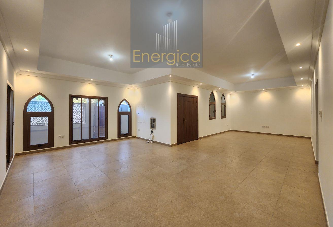 Modern 4BR Villa | Private Garden | Study Room photo 4