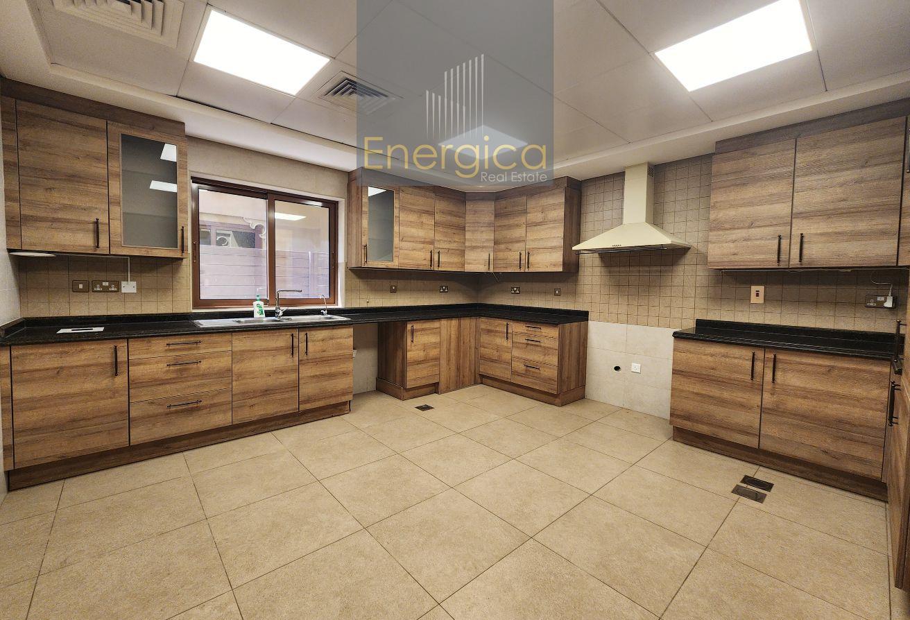 Modern 4BR Villa | Private Garden | Study Room photo 8