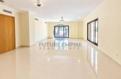 Apartment - 3 - 4 for rent in Garhoud Views - Al Garhoud - Dubai