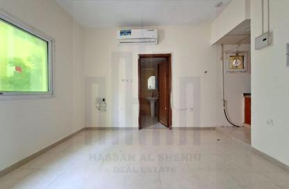 Apartment - Studio - 1 Bathroom for rent in Muwaileh - Sharjah Apartment - Studio - 1 Bathroom for rent in Muwaileh - Sharjah