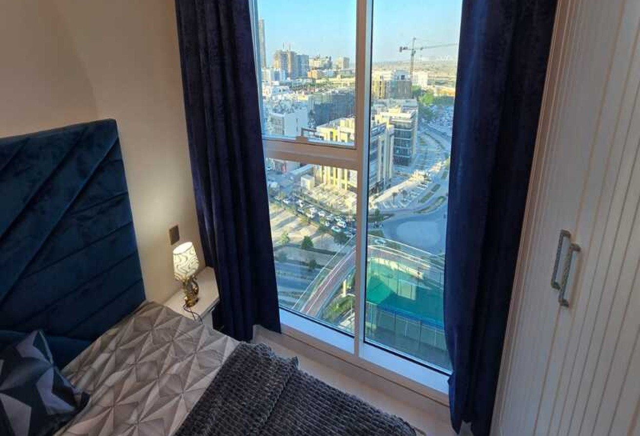 FULLY FURNISHED | PRIME LOCATION | AMAZING VIEW gallery image