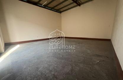 Warehouse - Studio for rent in Al Sajaa Industrial - Al Sajaa - Sharjah