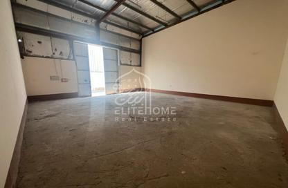 Warehouse - Studio for rent in Al Sajaa Industrial - Al Sajaa - Sharjah