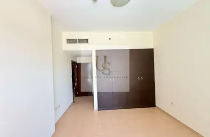 شقة - غرفة نوم - 2 حمامات للايجار في برج ويمبلدون - مدينة دبي الرياضية - دبي