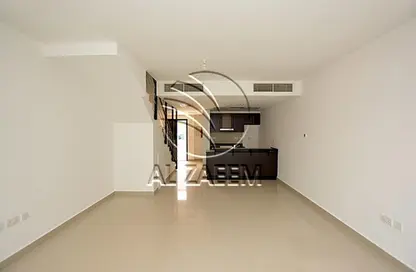Villa - 3 Bedrooms - 4 Bathrooms for rent in Contemporary Style - Al Reef Villas - Al Reef - Abu Dhabi