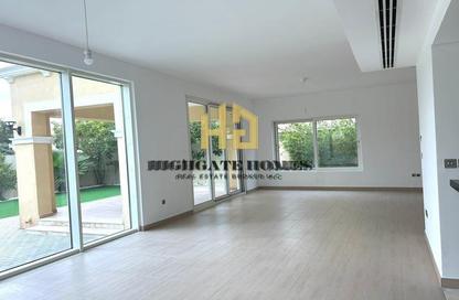 Villa - 4 Bedrooms - 4 Bathrooms for rent in Legacy Nova Villas - District 9 - Jumeirah Park - Dubai