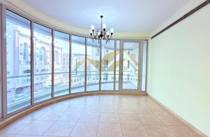 Apartment - 2 Bedrooms - 3 Bathrooms for rent in Mankhool Road - Bur Dubai - Dubai