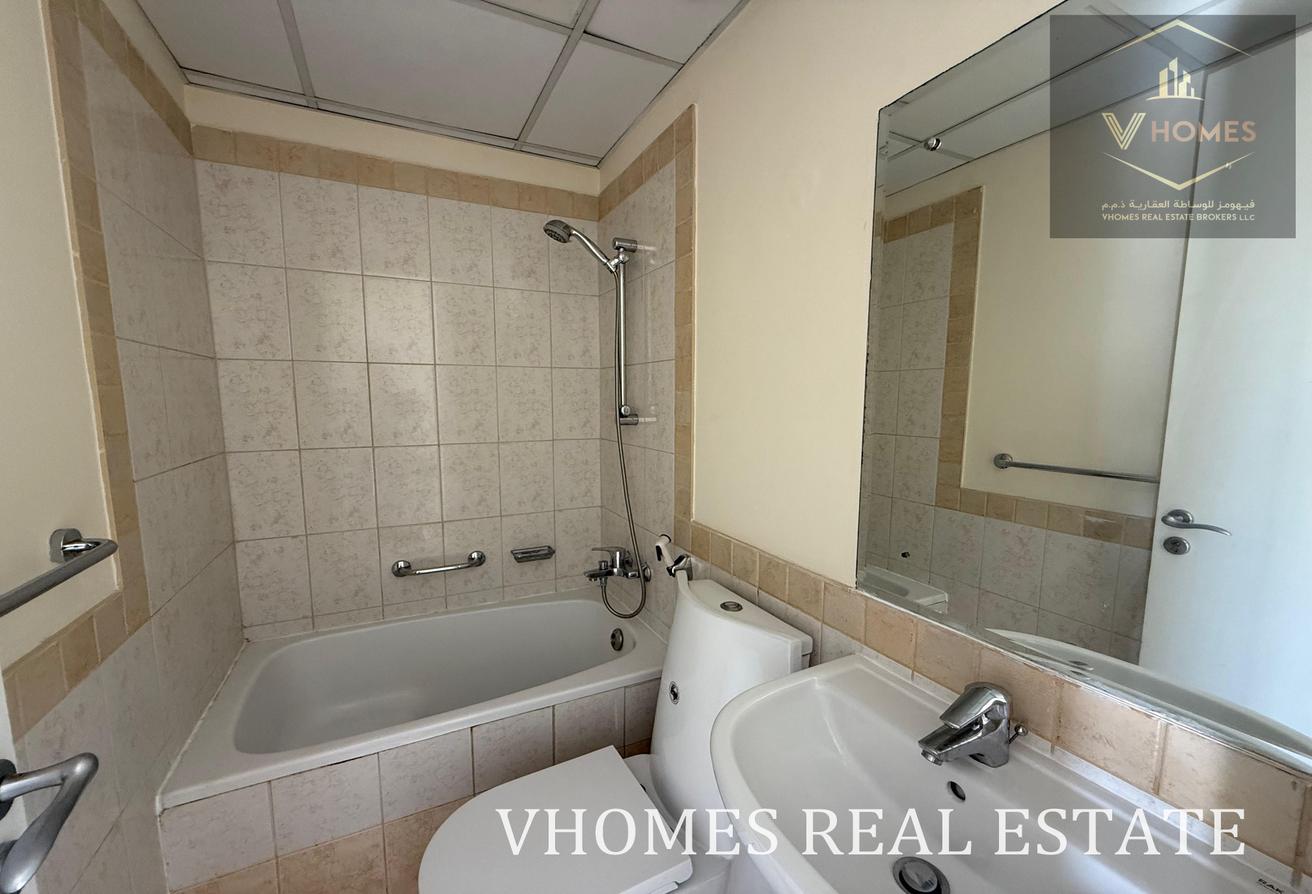 TYPE 4M | UPGRADED | LANDSCAPED GARDEN photo 23