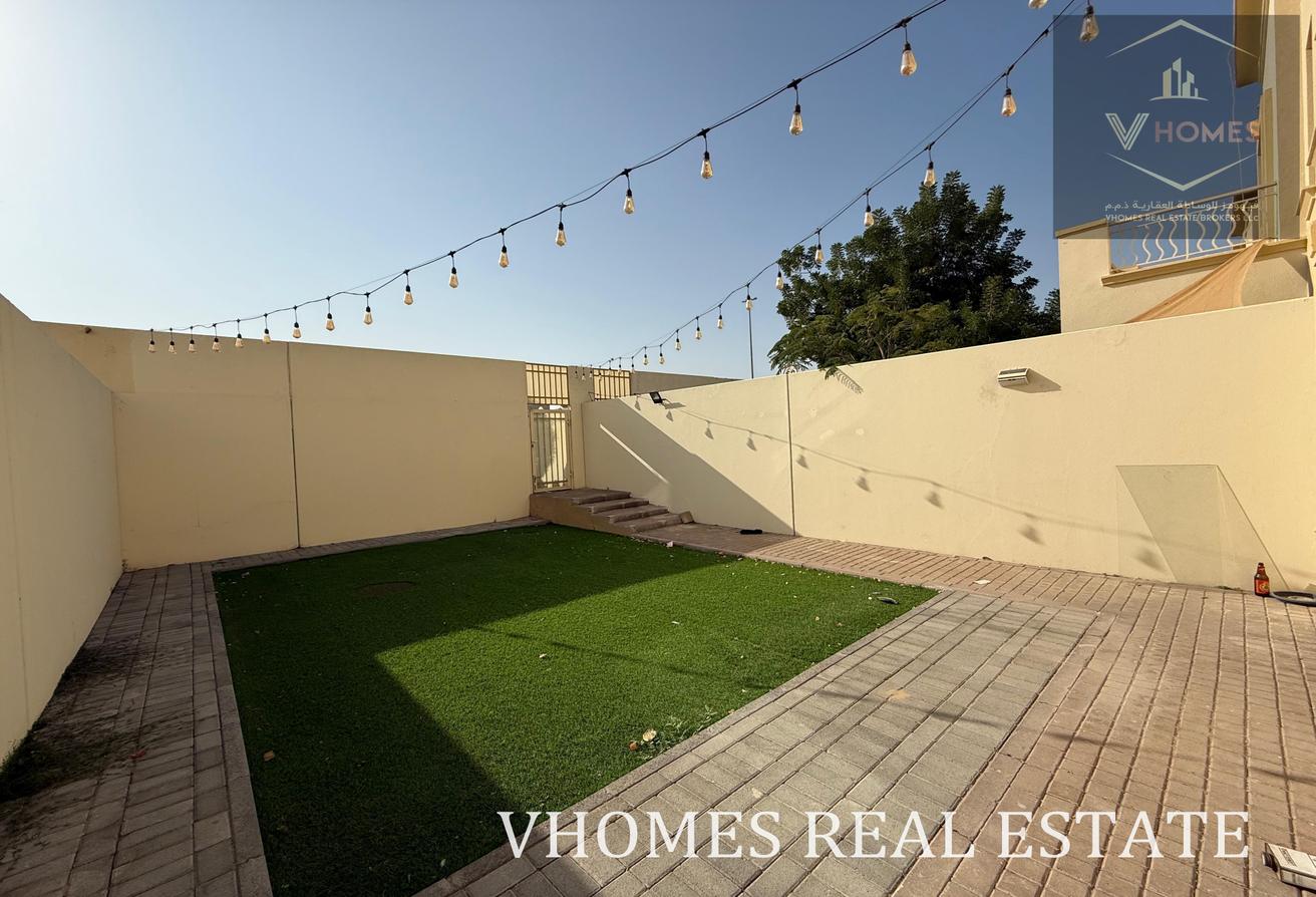 TYPE 4M | UPGRADED | LANDSCAPED GARDEN photo 18