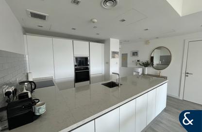 Apartment - 1 Bedroom - 2 Bathrooms for sale in The Fairways West - The Fairways - The Views - Dubai