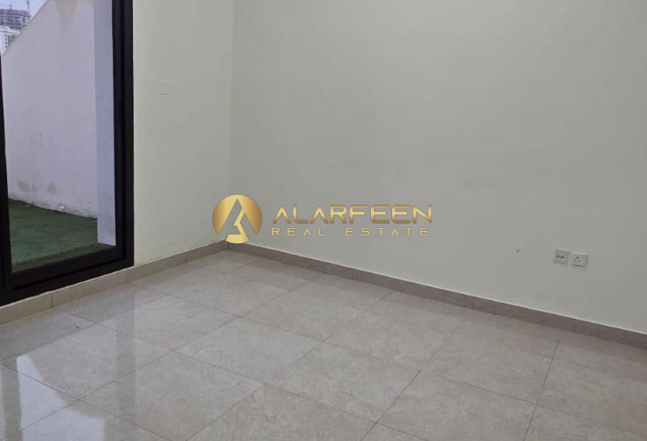 Spacious 1 Bedroom| Huge Layout | Prime Location photo 9