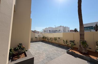 Villa - 5 Bedrooms - 5 Bathrooms for rent in Umm Suqeim 1 Villas - Umm Suqeim 1 - Umm Suqeim - Dubai
