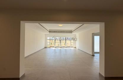 Villa - 5 Bedrooms - 5 Bathrooms for rent in Umm Suqeim 1 Villas - Umm Suqeim 1 - Umm Suqeim - Dubai Villa - 5 Bedrooms - 5 Bathrooms for rent in Umm Suqeim 1 Villas - Umm Suqeim 1 - Umm Suqeim - Dubai