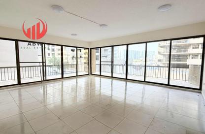 Apartment - 3 - 2 for rent in Golden Sands 1 - Al Mankhool - Bur Dubai - Dubai Apartment - 3 - 2 for rent in Golden Sands 1 - Al Mankhool - Bur Dubai - Dubai