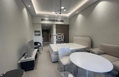 شقة - 1 حمام للايجار في الصرح ريزيدنس 11 - الضاحية 10 - قرية جميرا الدائرية - دبي