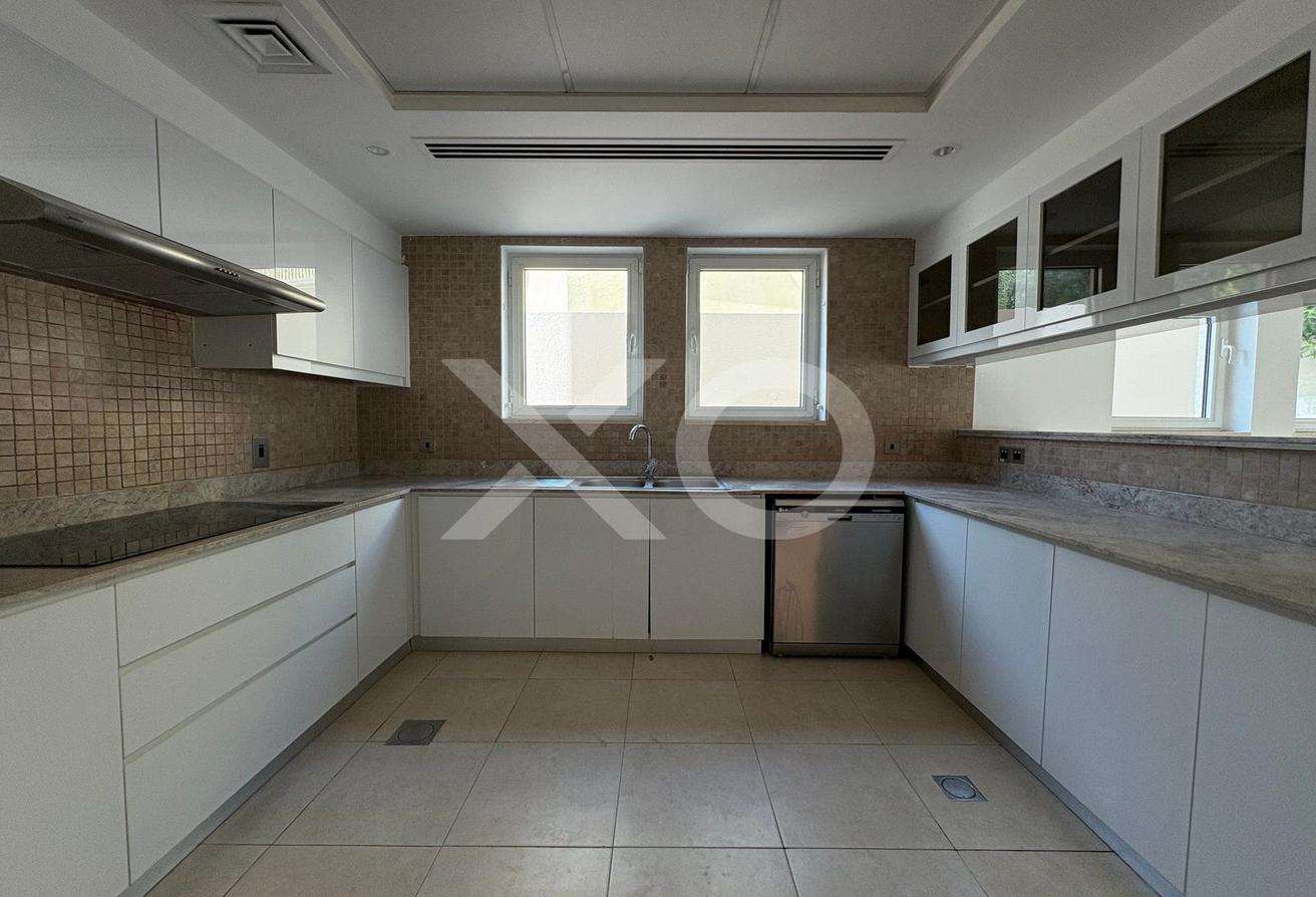Upgraded Kitchen | Corner Plot | September photo 4