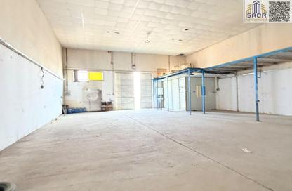 Warehouse - Studio - 1 for rent in Umm Dera - Umm Al Quwain
