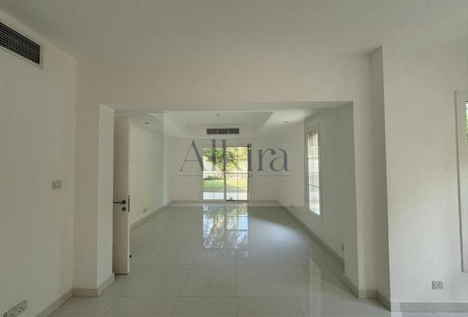 112757808 - Property Main Image