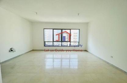 Apartment - 3 Bedrooms - 3 Bathrooms for rent in Mina Road - Tourist Club Area - Abu Dhabi