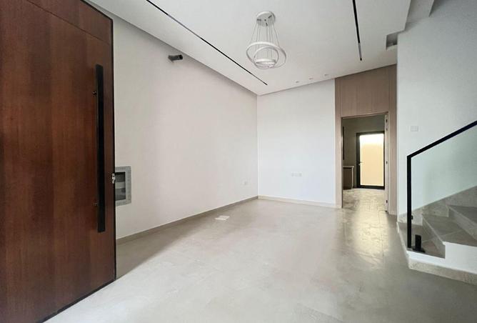 94004393 - Property Image 2