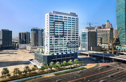 Office Space - Studio - 1 Bathroom for sale in SOL Bay - Business Bay - Dubai