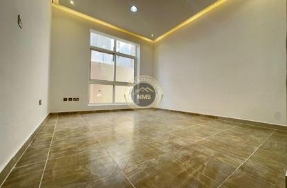 Apartment - Studio - 1 Bathroom for rent in Hadbat Al Zafranah - Muroor Area - Abu Dhabi