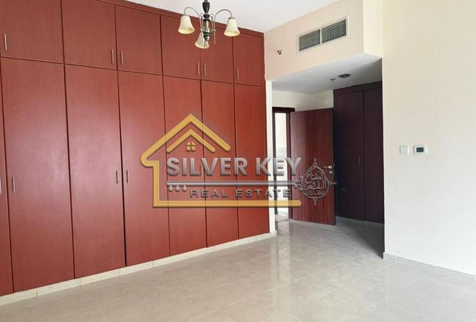 87045608 - Property Image 3