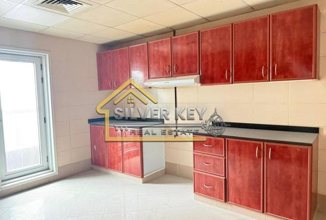 87045608 - Property Image 2